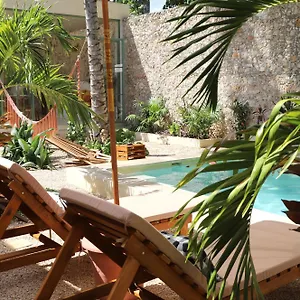 Nuik Casa Tropical Bed and breakfast